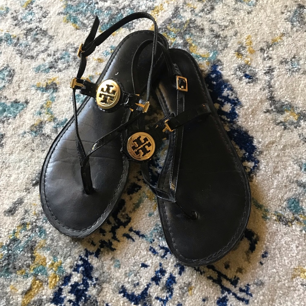 (SOLD LOCALLY)Tory Burch Sandals